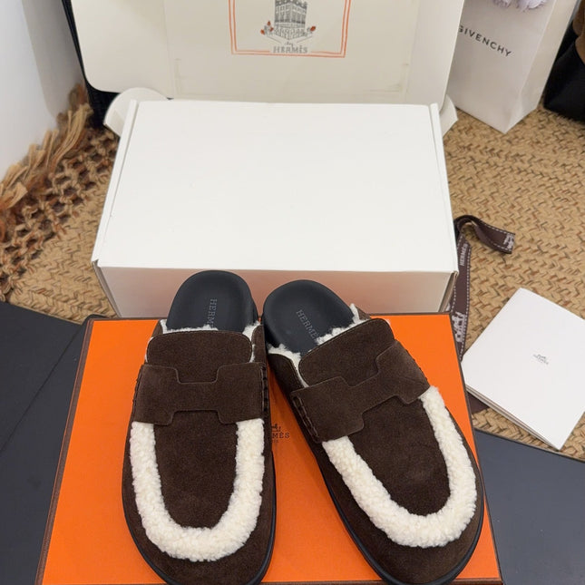 HM 25S MULE IN DARK CHOCOLATE BROWN SUEDE MIX WHITE SHEARLING