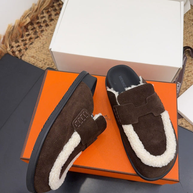 HM 25S MULE IN DARK CHOCOLATE BROWN SUEDE MIX WHITE SHEARLING