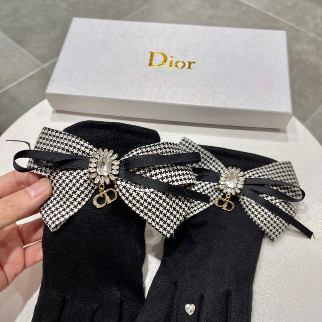 WOOL GLOVES BLACK ATTACHED BUTTERFLY BOW 215146