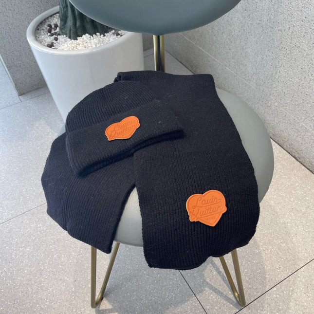 SET SCARF AND HAT IN BLACK WOOL 414794