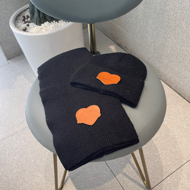 SET SCARF AND HAT IN BLACK WOOL 414794