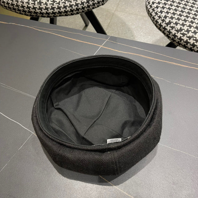 BERET HAT IN BLACK FABRIC 420941