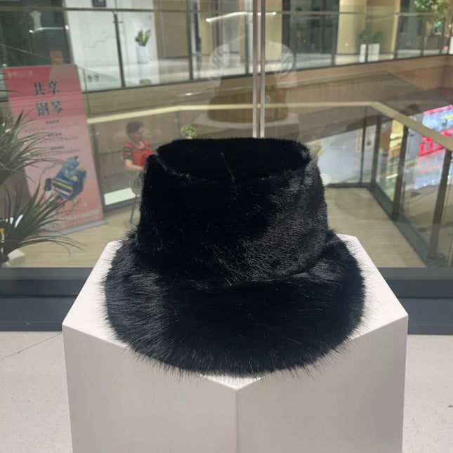 PLUSH FISHERMAN HAT IN BLACK RABBIT FUR 426096