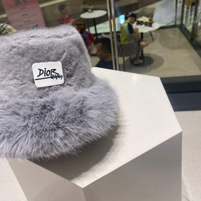 PLUSH FISHERMAN HAT IN GRAY RABBIT FUR 426098