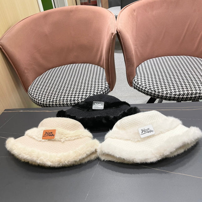 KNITTED BUCKET HAT IN WHITE FABRIC AND RABBIT FUR 431198