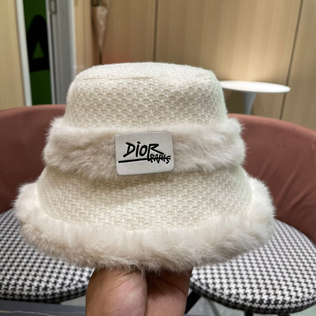 KNITTED BUCKET HAT IN WHITE FABRIC AND RABBIT FUR 431198