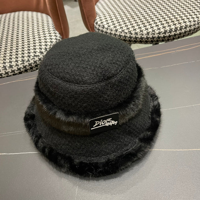KNITTED BUCKET HAT IN BLACK FABRIC AND RABBIT FUR 431199