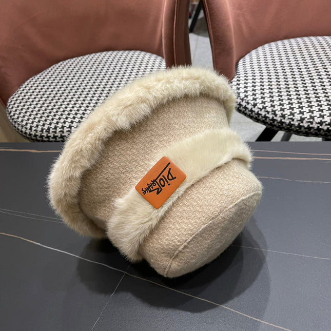 KNITTED BUCKET HAT IN BEIGE FABRIC AND RABBIT FUR 431200