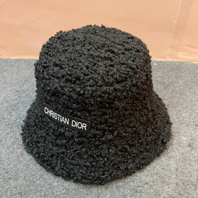 BUCKET HAT IN BLACK FLEECE 436567