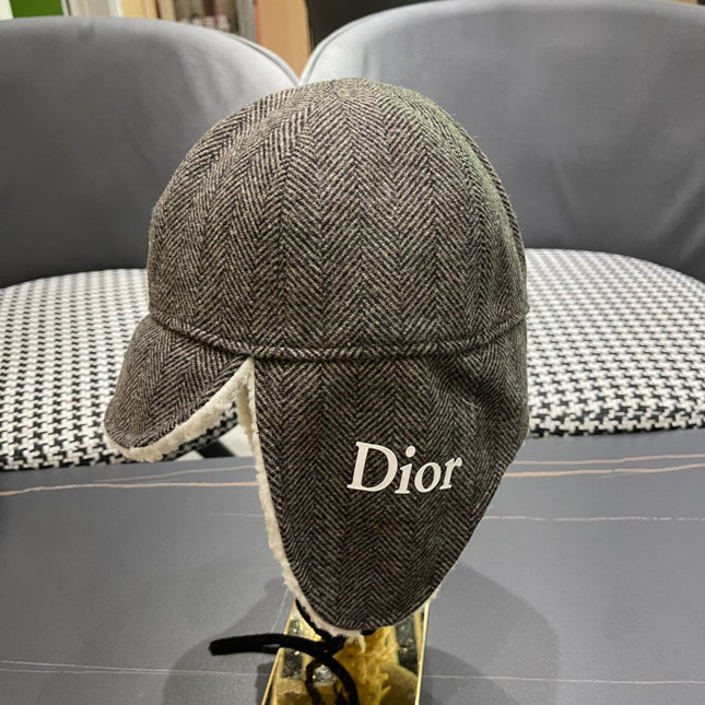 KNITTED TRAPPER HAT IN GRAY WOOL 439525