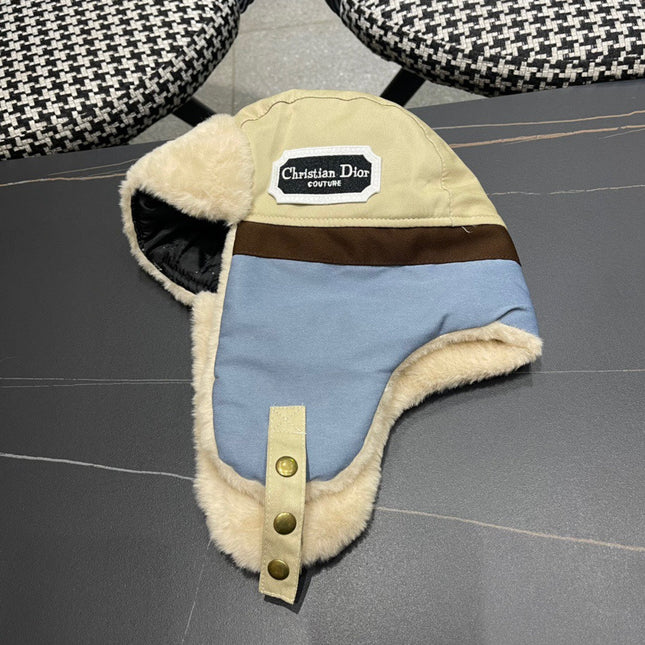 TRAPPER HAT IN BEIGE SUEDE AND RABBIT FUR 439533