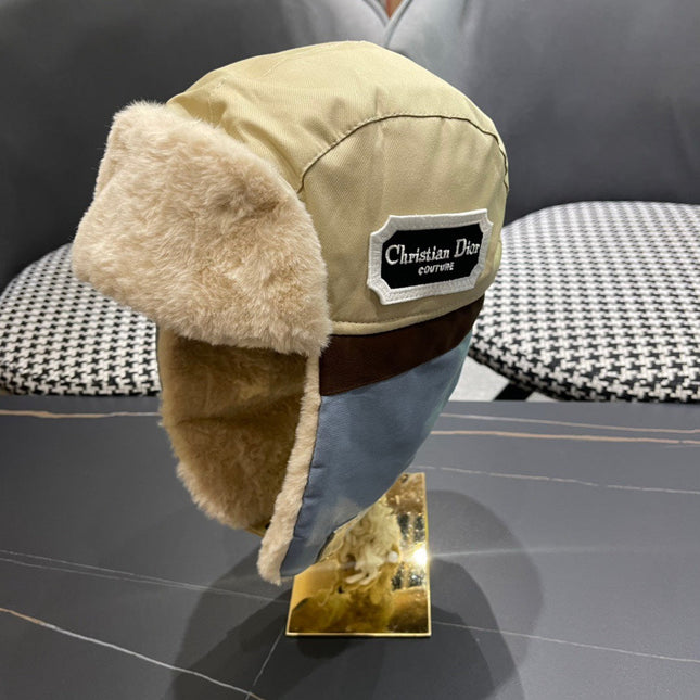 TRAPPER HAT IN BEIGE SUEDE AND RABBIT FUR 439533