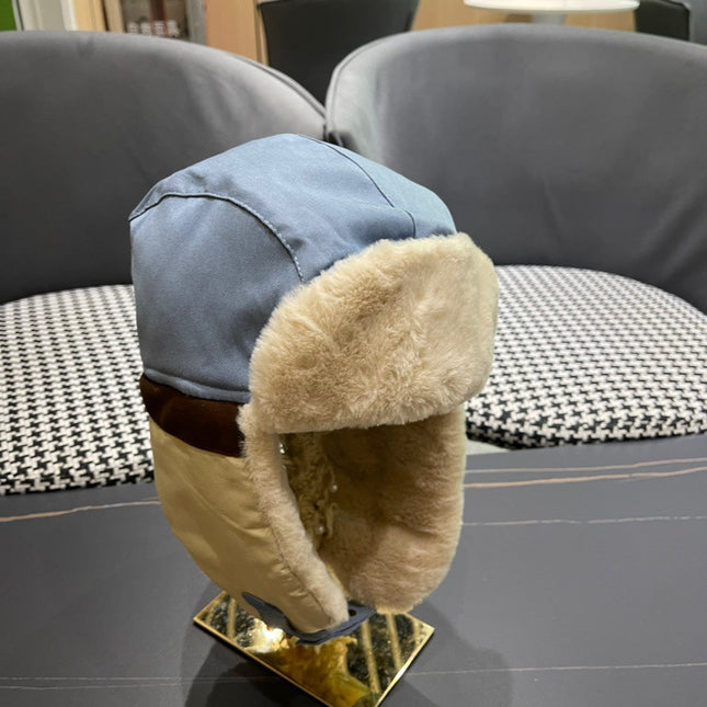 TRAPPER HAT IN LIGHT BLUE SUEDE AND RABBIT FUR 439536