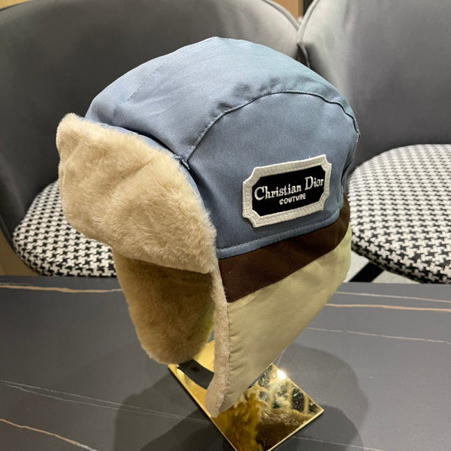 TRAPPER HAT IN LIGHT BLUE SUEDE AND RABBIT FUR 439536