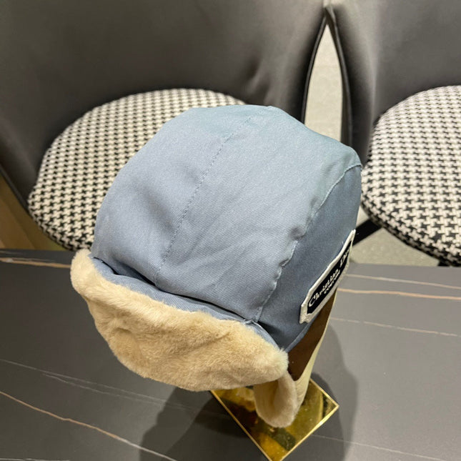TRAPPER HAT IN LIGHT BLUE SUEDE AND RABBIT FUR 439536