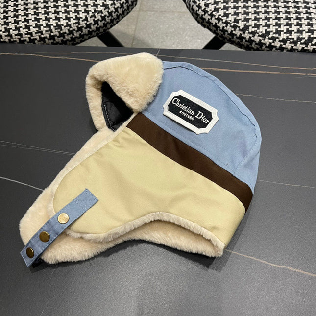 TRAPPER HAT IN LIGHT BLUE SUEDE AND RABBIT FUR 439536