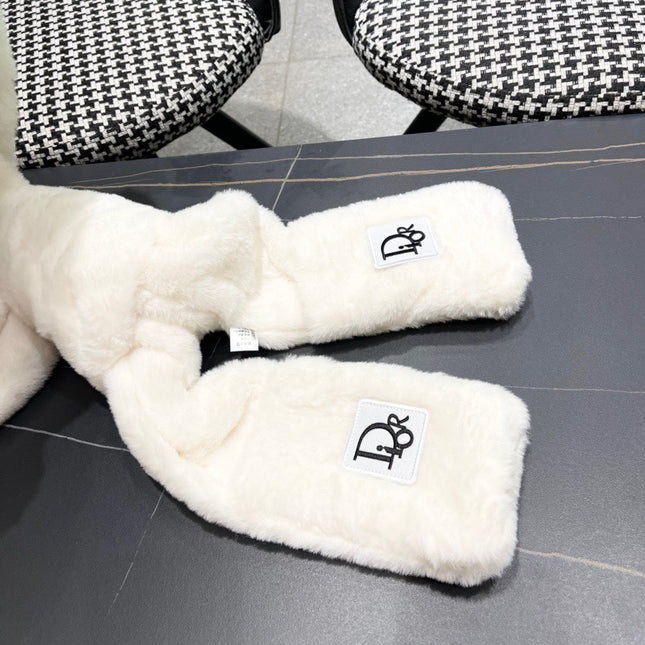 PLUSH WARM HAT IN WHITE RABBIT FUR WITH FOX EARS 439587