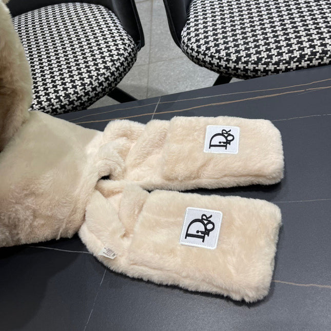 PLUSH WARM HAT IN BEIGE RABBIT FUR WITH FOX EARS 439588