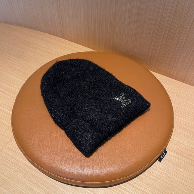 BEANIE HAT IN BLACK WOOL 803043