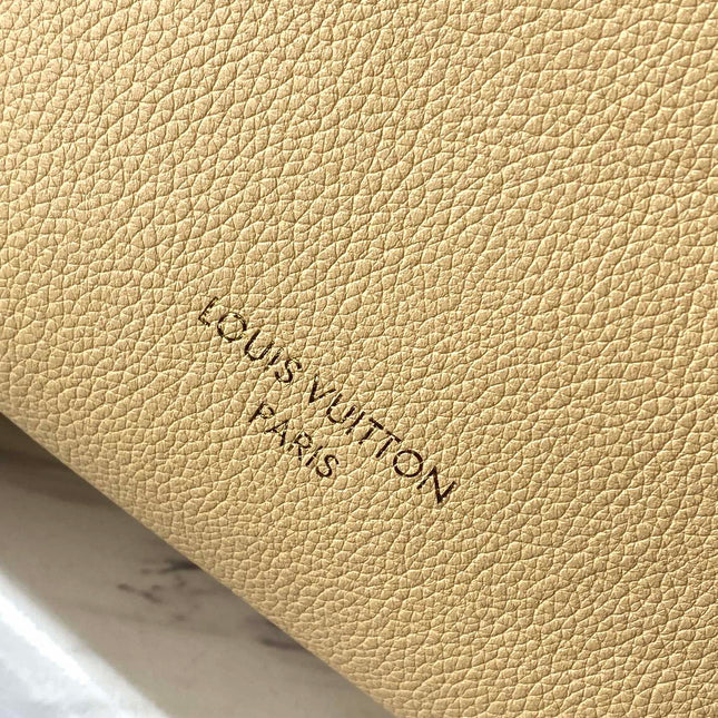 LOW KEY HOBO PM 28 IN URBAN YELLOW CALFSKIN GOLD BUCKLE