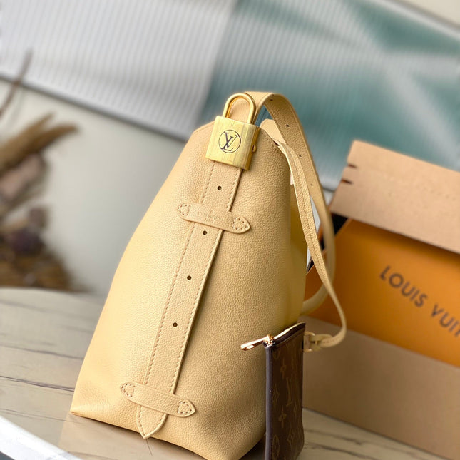 LOW KEY HOBO PM 28 IN URBAN YELLOW CALFSKIN GOLD BUCKLE