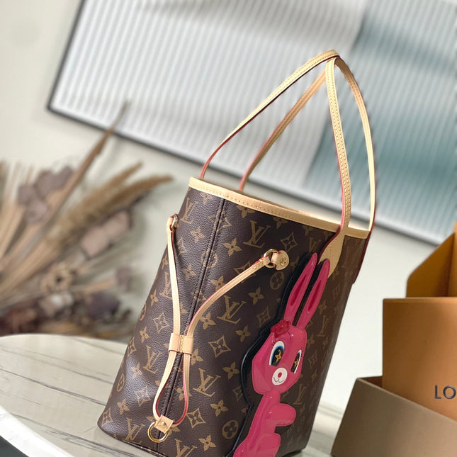NEVERFULL MM 31 IN BROWN MONOGRAM CANVAS WITH PINK RABBIT PATCH