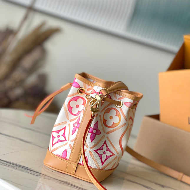 NANO NOÉ 16 IN CORAL MONOGRAM TILES CANVAS