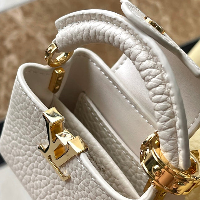 CAPUCINES BB 26 IN BANANA YELLOW TAURILLON