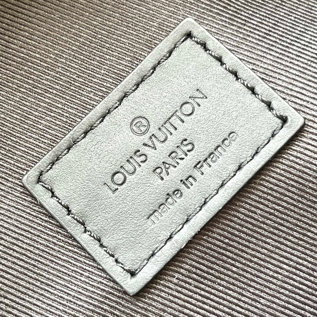 DISCOVERY BACKPACK PM 38 IN GUN METAL MONOGRAM ECLIPSE CANVAS