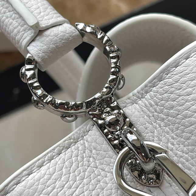 CAPUCINES EAST-WEST MINI 22 IN WHITE CALFSKIN SILVER HARDWARE