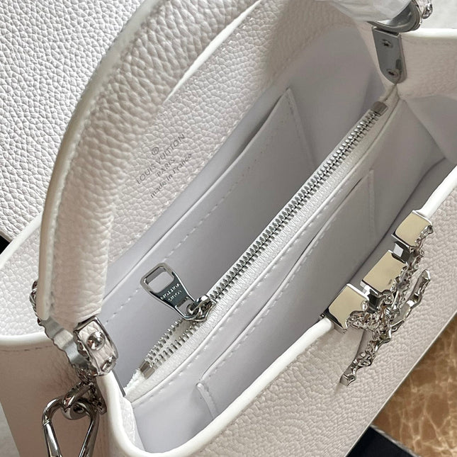 CAPUCINES EAST-WEST MINI 22 IN WHITE CALFSKIN SILVER HARDWARE