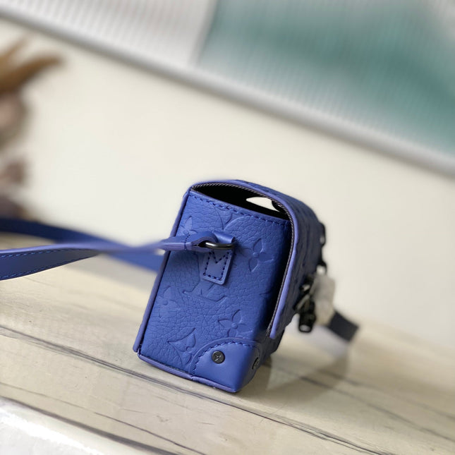 STEAMER 18 IN SAPPHIRE BLUE MONOGRAM EMBOSSED TAURILLON