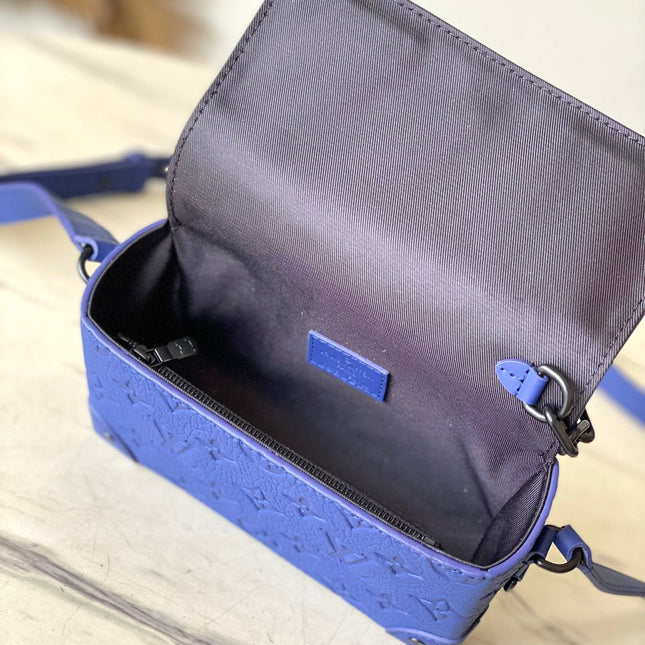 STEAMER 18 IN SAPPHIRE BLUE MONOGRAM EMBOSSED TAURILLON