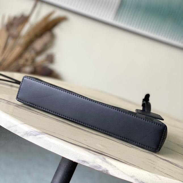 TAKEOFF POUCH 30 IN GREY BLACK DAMIER GRAPHITE CANVAS