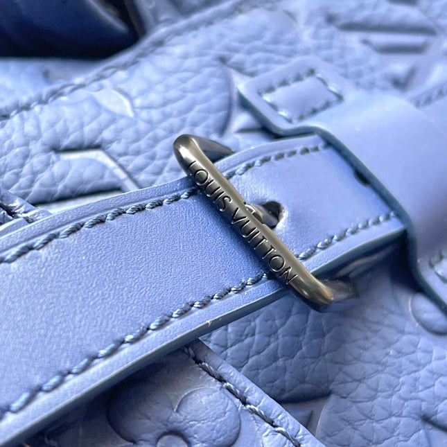 CHRISTOPHER MM 44 IN SAPPHIRE BLUE TAURILLON