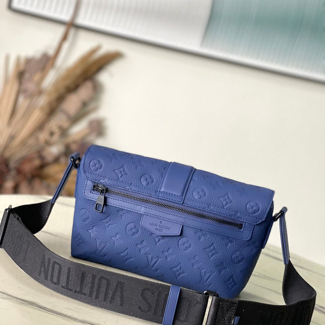 S-CAPE MESSENGER 28 IN SAPPHIRE BLUE TAURILLON