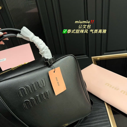 BEAU BAG 34 IN BLACK CALFSKIN
