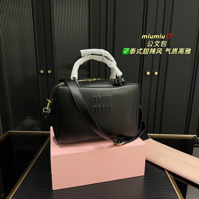 BEAU BAG 34 IN BLACK CALFSKIN