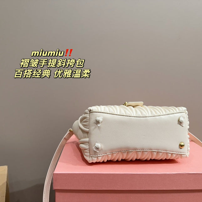 HANDBAG 20 IN WHITE CALFSKIN
