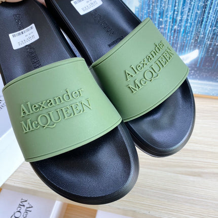 SLIDES SANDAL IN BLACK TPU WITH DARK GREEN STRAP EMBOSSED LOGO