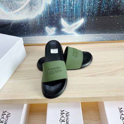 SLIDES SANDAL IN BLACK TPU WITH DARK GREEN STRAP EMBOSSED LOGO