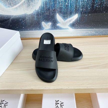 SLIDES SANDAL IN BLACK TPU WITH STRAP EMBOSSED LOGO