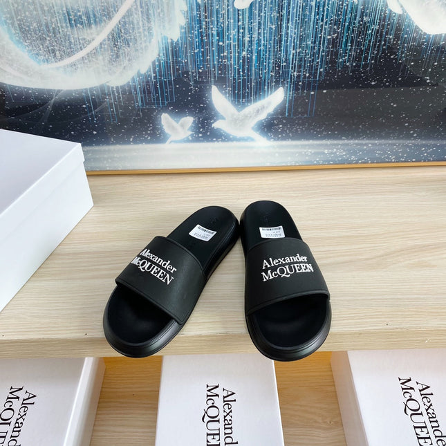 SLIDES SANDAL IN BLACK TPU WITH WHITE LOGO