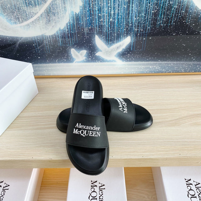 SLIDES SANDAL IN BLACK TPU WITH WHITE LOGO