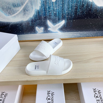 SLIDES SANDAL IN WHITE TPU WITH EMBOSSED LOGO