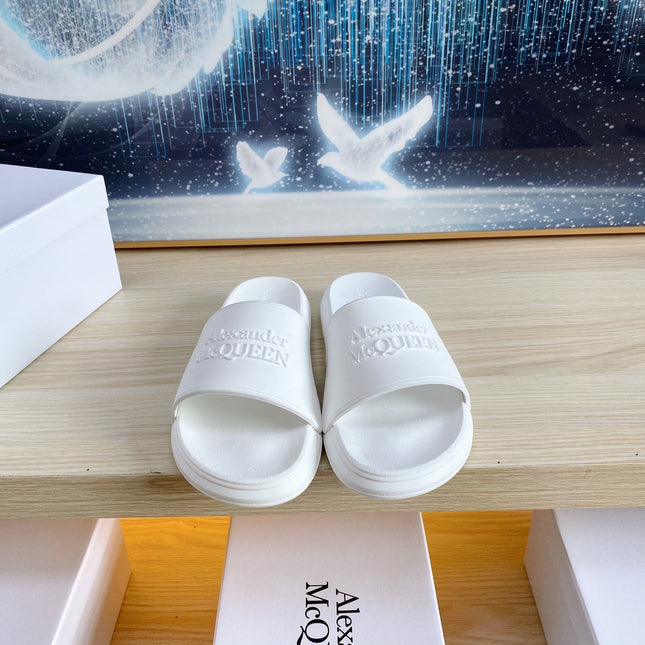SLIDES SANDAL IN WHITE TPU WITH EMBOSSED LOGO