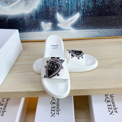 SLIDES SANDAL IN WHITE TPU WITH BLACK HEART GRAPHIC STRAP
