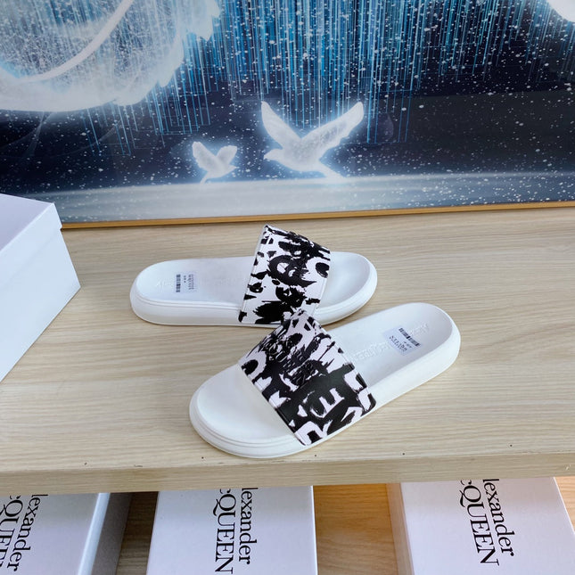 SLIDES SANDAL IN WHITE TPU GRAPHIC STRAP