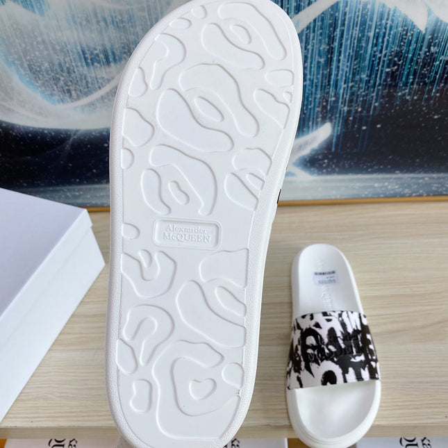 SLIDES SANDAL IN WHITE TPU GRAPHIC STRAP