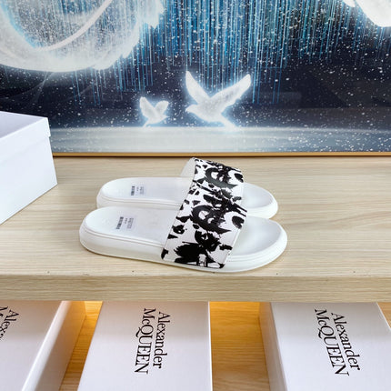 SLIDES SANDAL IN WHITE TPU GRAPHIC STRAP